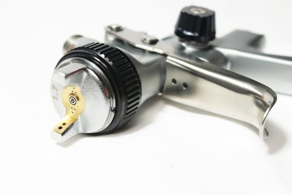 Insta Finish full-size HVLP spray gun, 1.7 Nozzle, 600cc Cup & Lid Included - Image 2